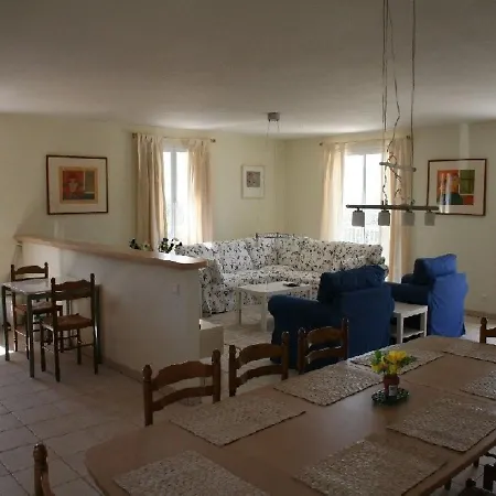 Modern In With Swimming Pool * Cardaillac